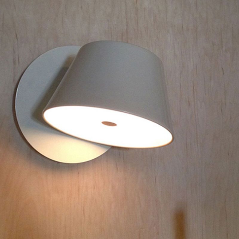 Nordic Style Metal Wall Light Rotatable Colorful Wall Lamp with Aluminum Shade for Bedroom