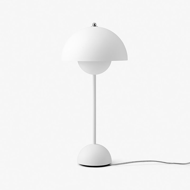 Lampada da tavolo Macaron Style Nordic Lights moderno scrivania per studiare la camera da letto per bambini