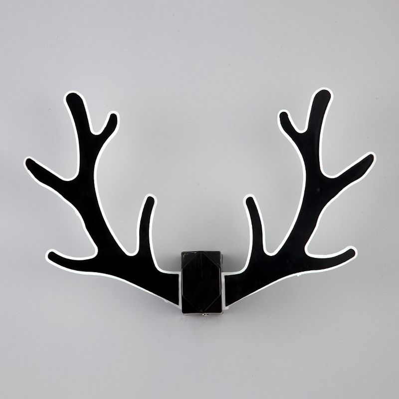 Éclairage mural en métal de forme unique