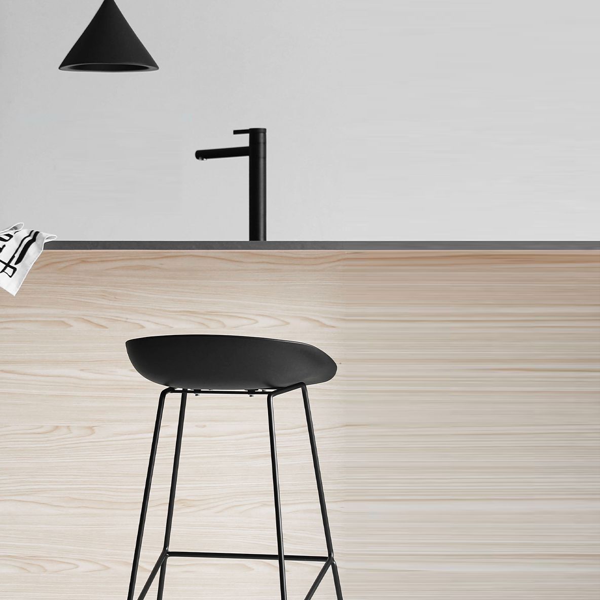 Plastic Bucket Seat Bar Stools Scandinavian Bristol Stool with Iron Base