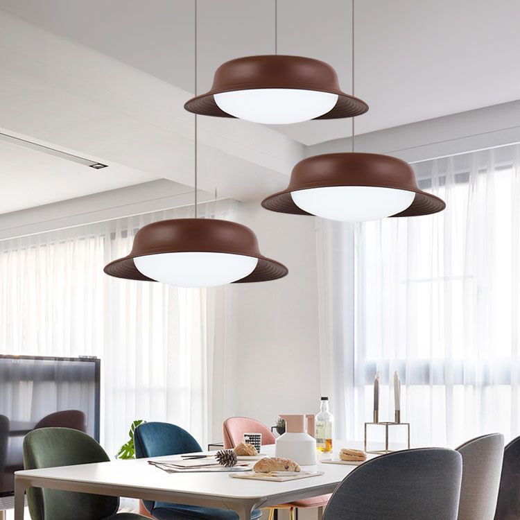 Chapeau Pendre Drop Post Post moderne Metal LED Dining Room Dining LAMPE PROSDE en blanc / marron