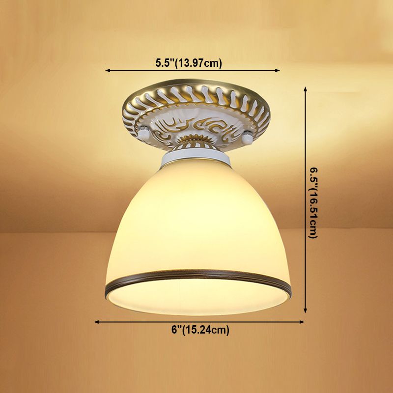 Plafonnier en verre à lumière unique, éclairage classique pour salle à manger