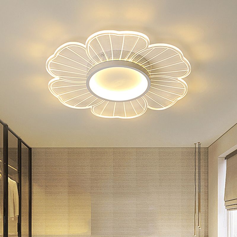 White Flower Flushmount Lamp Contemporary 16.5"/20.5"/24.5" Wide LED Acrylic Ultra-Thin Flush Mount in White/Warm Light