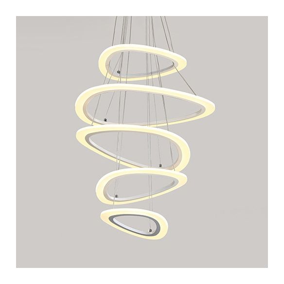 Funzione illuminazione del lampadario a triangolo acrilico LED moderno 1/2/3 afilico a soffitto in luce calda/bianca