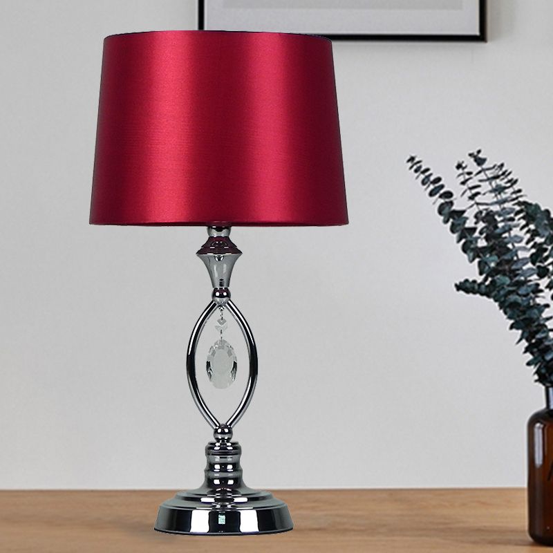 Lámpara de mesita de noche de tono de barril de tela Estilo moderno 1 cabeza blanca/rojo/negro y negro de escritorio con caída de cristal