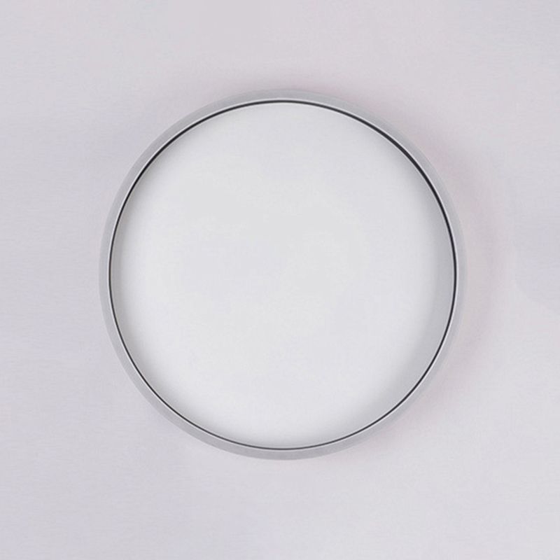 Minimalist LED Flush Mount Ceiling Light Black Circle Flush Ceiling Light Fixture with Metal Shade