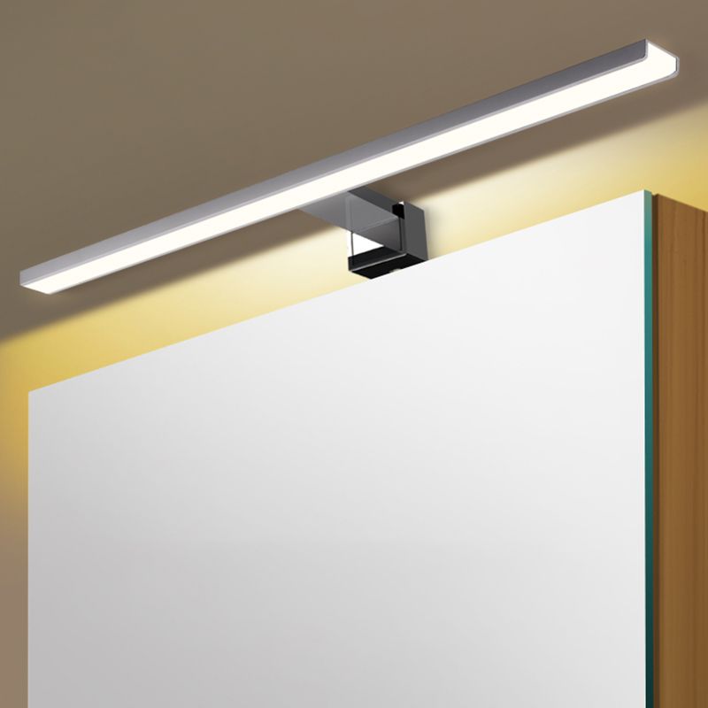 Metal Linear Shade Mirror Wall Lights Modern 1 Head Wall Mount Fixture in Silver