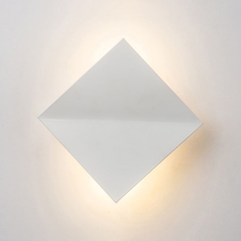 Einfache stilvolle gebogene Wandleuchten mit quadratischer Schatten Acryl warm/weiße leichte LED -Schlafzimmer Wandmontagelampe in Weiß