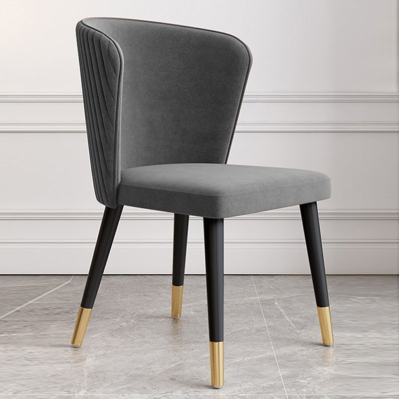 Sillas sin brazos de comedor de madera Glam, sillas de comedor de terciopelo para uso en restaurantes