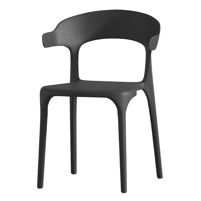 Silla de comedor de plástico escandinava con respaldo mate y acabado mate