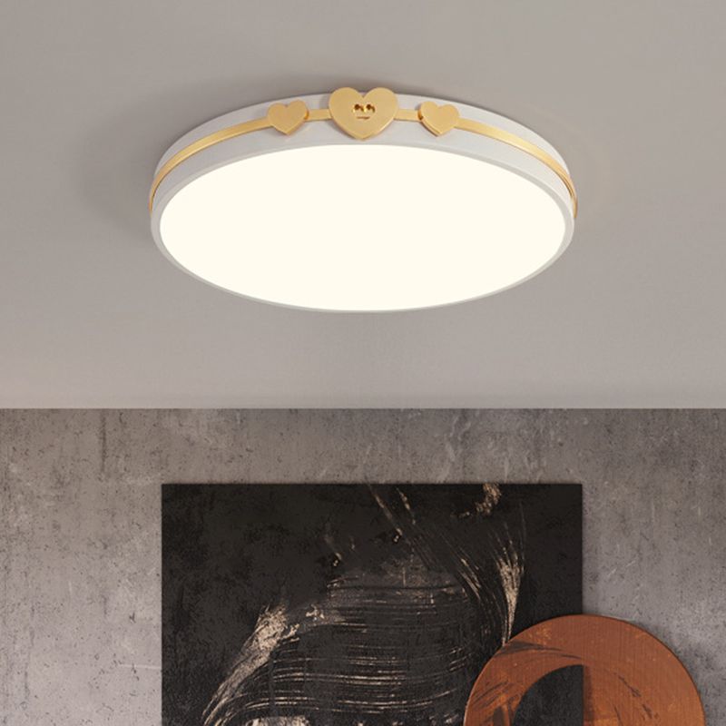 Noordse cirkelvormige spoellamp Acryl LED Slaapkamer Spoelverlichting in wit/zwart/grijs met goud liefdevolle hart deco