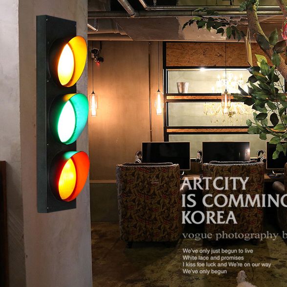 Indoor Decoration Wall Mount Light Creative Traffic Light Sconce Light for Coffee Shop