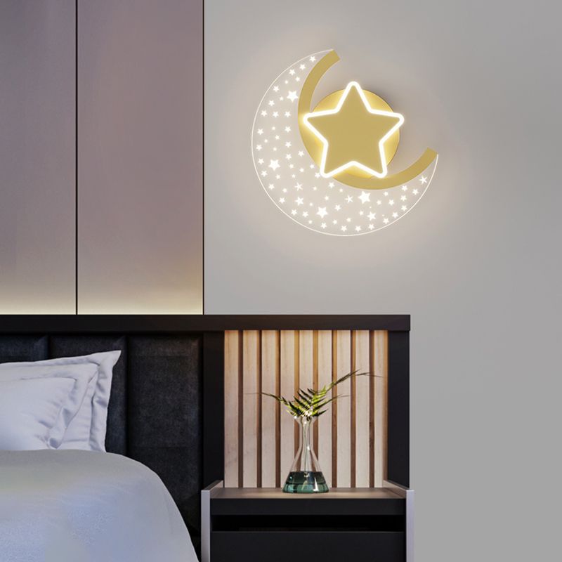 Iron and Acrylic LED Wall Light in Gold and Clear Minimalist Wall Sconce