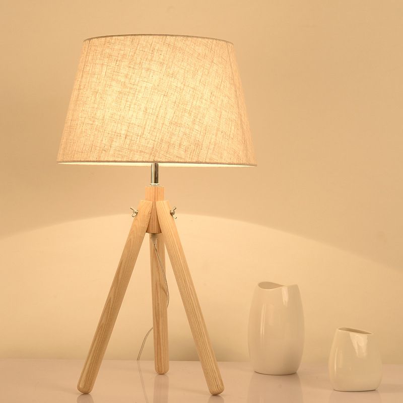 1 tête de salle à manger lampe de bureau gris / blanc / lin de table de lin moderne avec une large teinte en tissu poussée