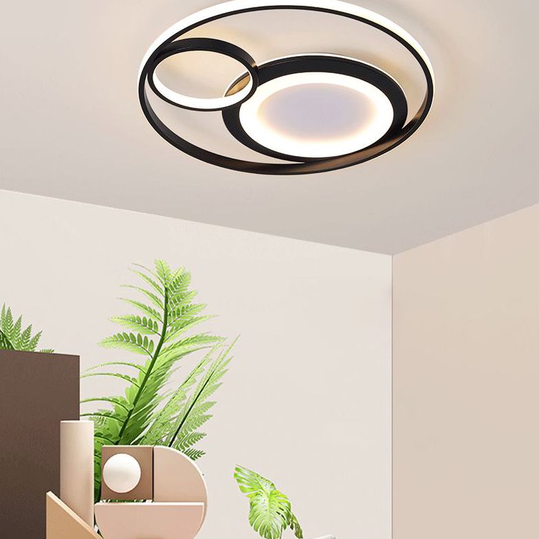 Minimalist LED Flush Mount Ceiling Fixture Black Circle Flush Mount Lighting with Metal Shade
