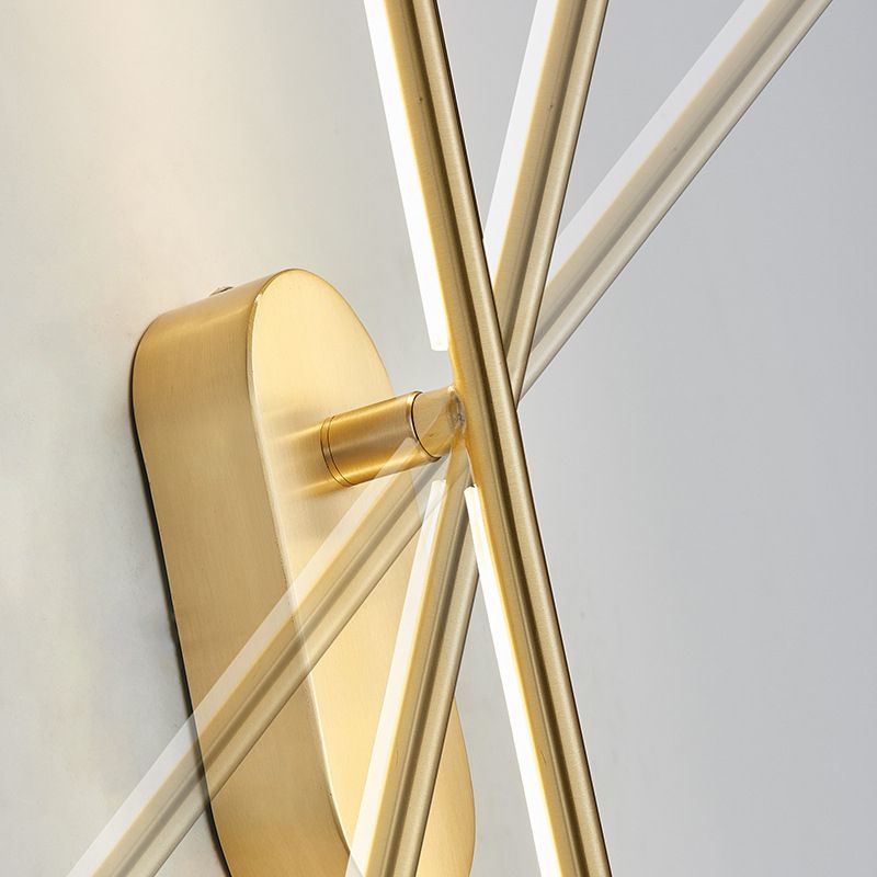 Lámpara de pared moderna de la pared Lucina de pared de pared Luz de metal en acabado dorado