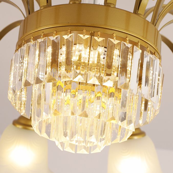 Éclairage de plafond multi-tampon traditionnel à lampe métallique avec une teinte en verre de fleur