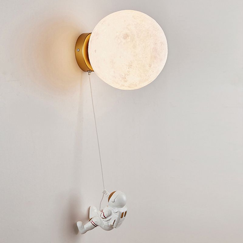 Nordic Style Iron Wall Light Ball Shape Wall Lamp for Children's Room (Included Doll)