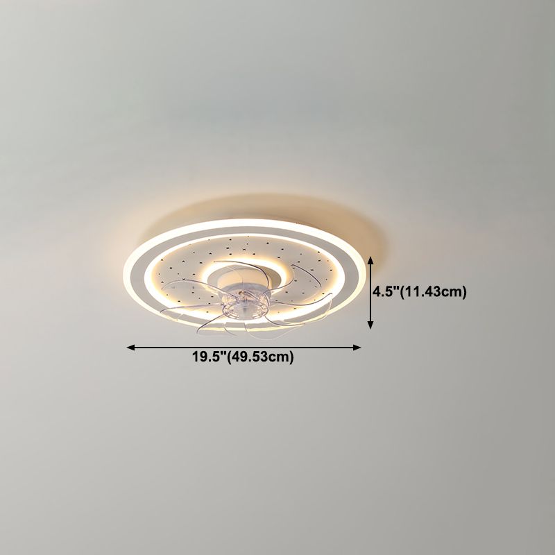 Ventilador de techo de dormitorio LED de metal ligero simple cerca de la iluminación del techo