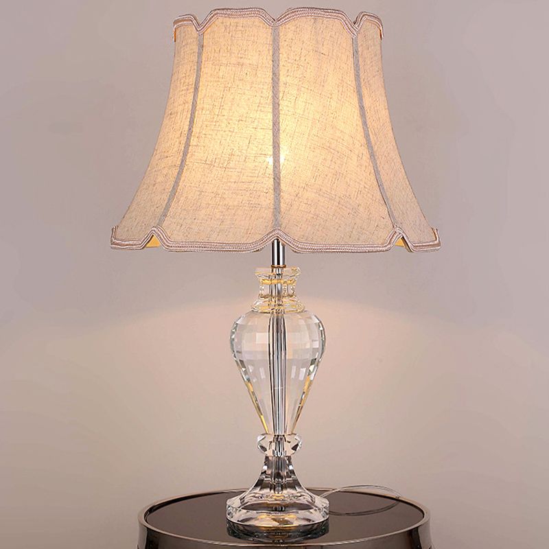 Flare Study Lampe Moderne Stoff 1 Kopf Beige Lesen mit klarer Kristallbasis