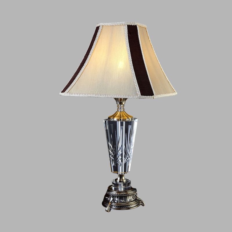 Lampada da notte semplice con campana a pannelli, lampada da comodino in tessuto a 1 luce in grigio con accenti di cristallo