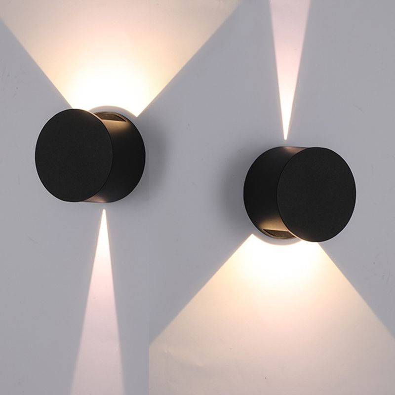 Circular Shape Wall Light Modern Style Metal 2 Lights Sconce in Black/White