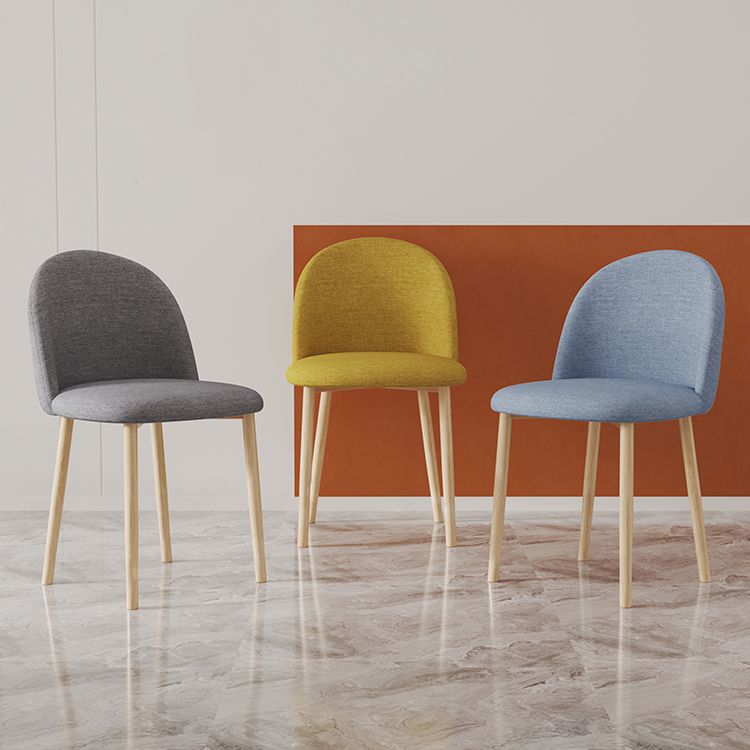 Chaise d'appoint contemporaine pour la maison, chaise de salle à manger en métal à dossier Parsons pour un usage domestique