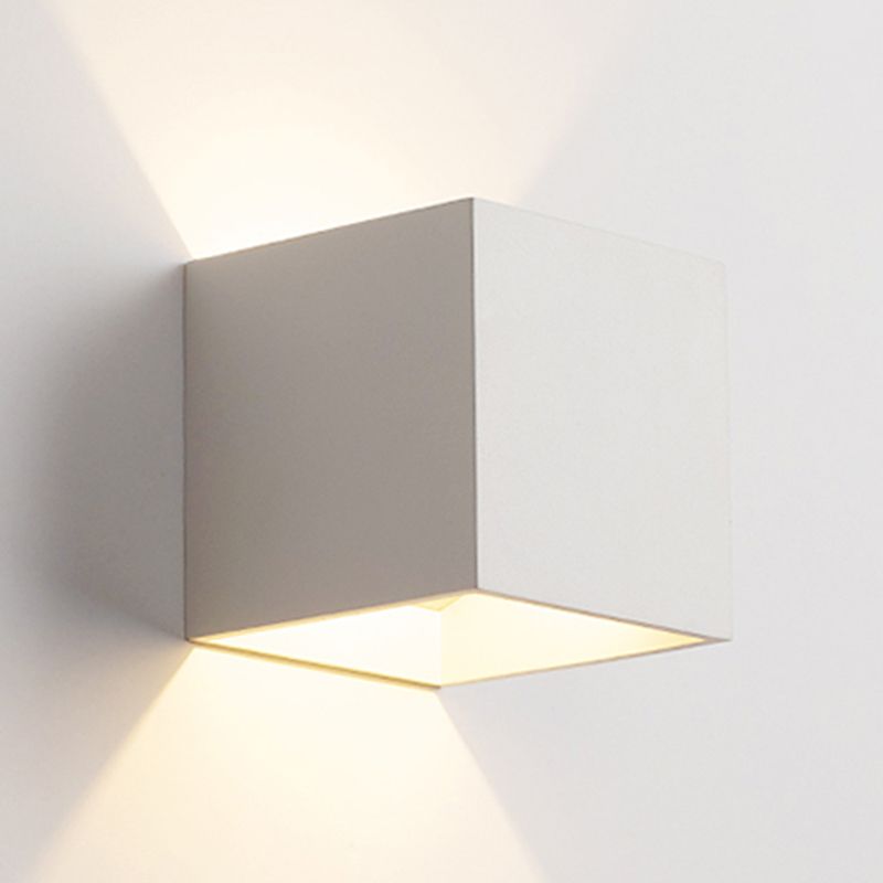 Sombra cuadrada de la pared de metal estilo moderno de 2 luces luz de montaje de pared