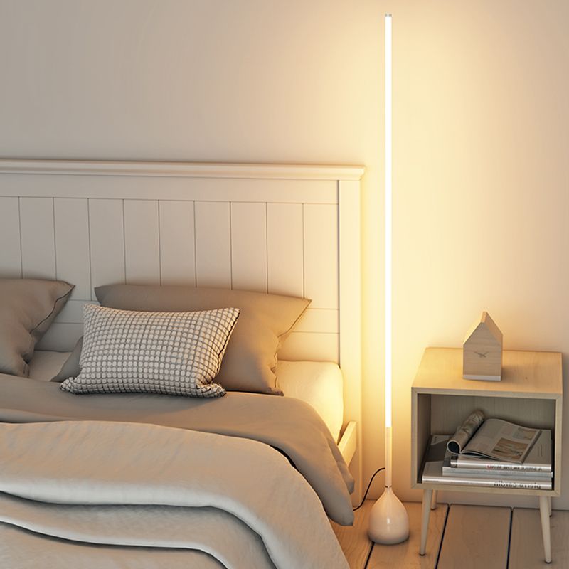 Modern Style Linear Shape Floor Lamp Metal Single Light Floor Lamp