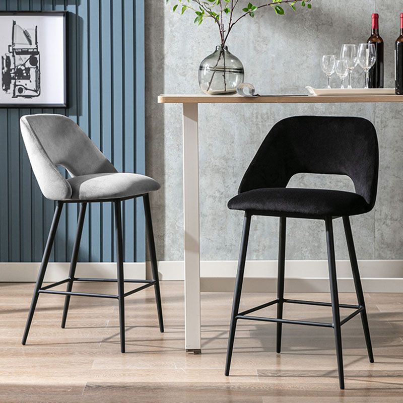 Taburete de bar tapizado de metal contemporáneo, taburete de bar Bristol con respaldo bajo para cocina