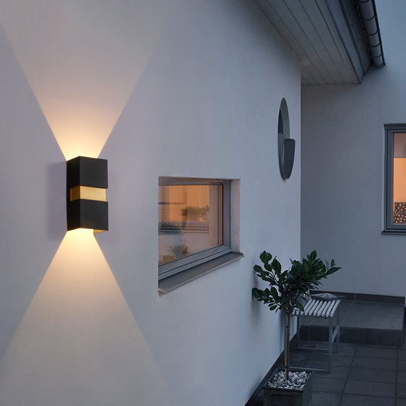 Contemporary Outdoor Aluminum Wall Sconce 1-Light LED Wall Mounted Light