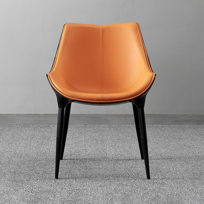 Sillón inclinado contemporáneo Sillón Parsons curvo de cuero para Brasserie