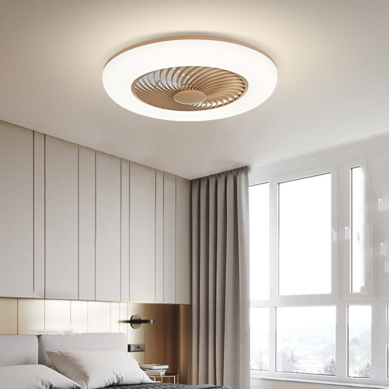 Runde Wohnheimraum LED Deckenventilator Metallic Nordic Semi Flush Mount Lighting
