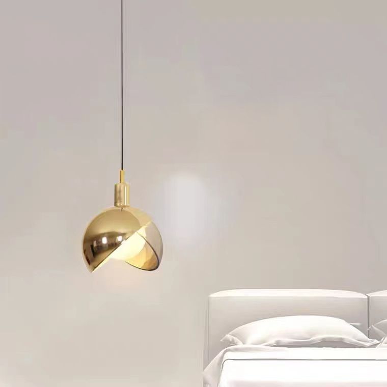 Luce a sospensione singolo a globo di ottone antico nella moderna lampada a sospensione di ferro elettroplate artistico