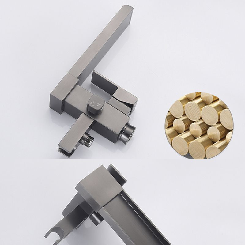 Modern Style Freestanding Tub Filler Floor Mount Freestanding Tub Filler with Hand Shower