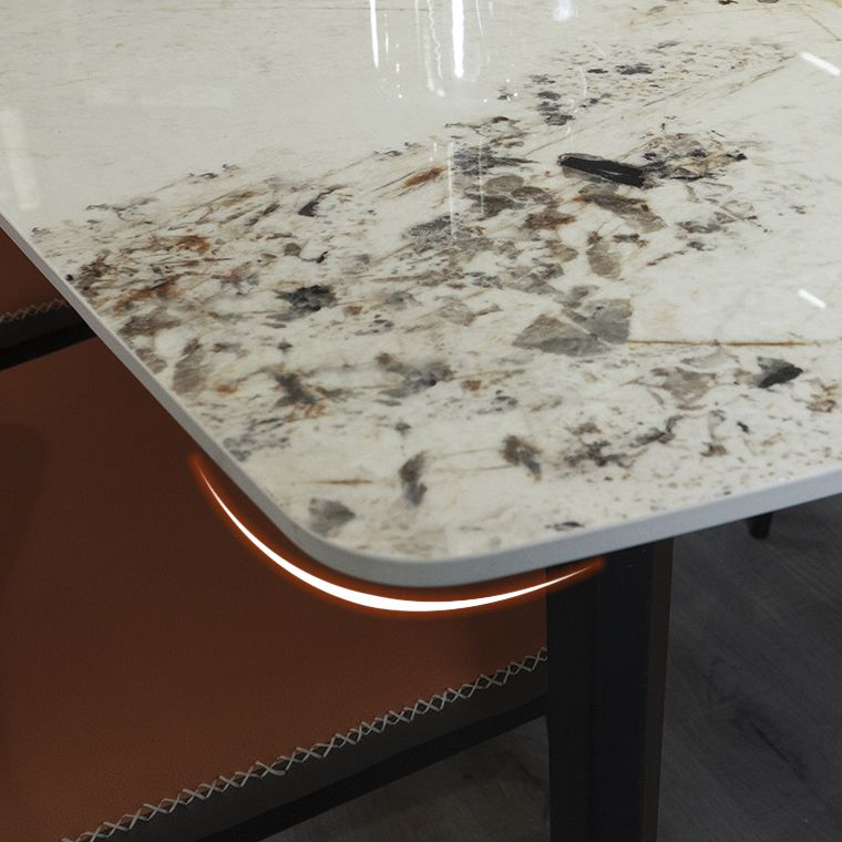 Moderne gesinterde steen gouden eettafel rechthoekige standaard eettafel met 4 poten