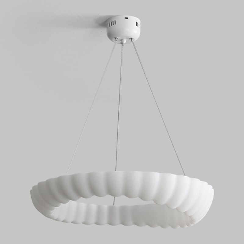 Circle Metal Ceiling Hanging Light Nordic Style LED White Ceiling Pendant Light