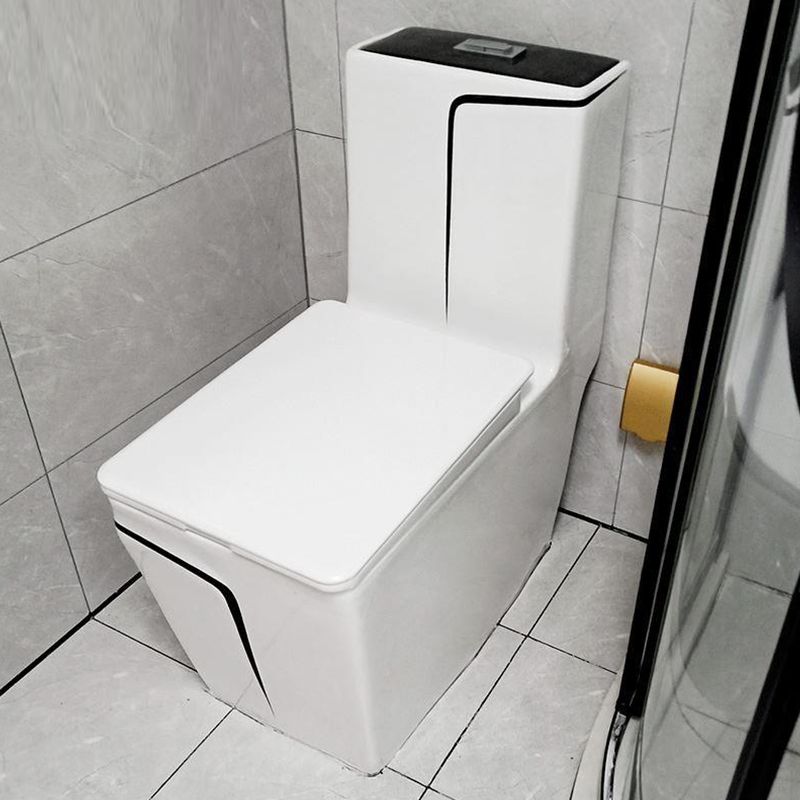 Traditional Siphon Jet Flush Toilet One Piece Urine Toilet for Bathroom