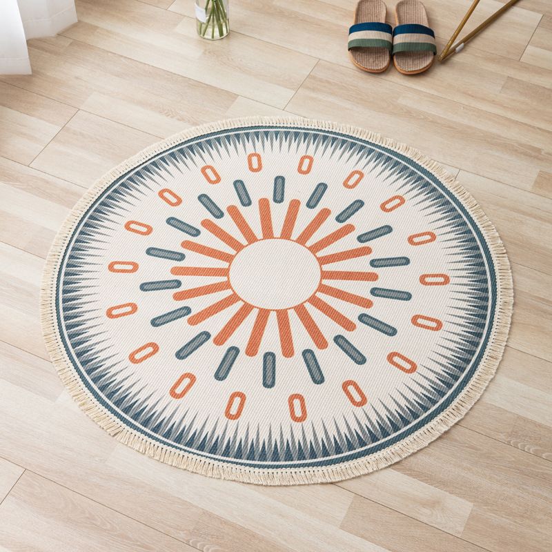 Fancy Bohemian Area Carpet Beige Polyester Area Rug Easy Care Fringe Rug for Living Room