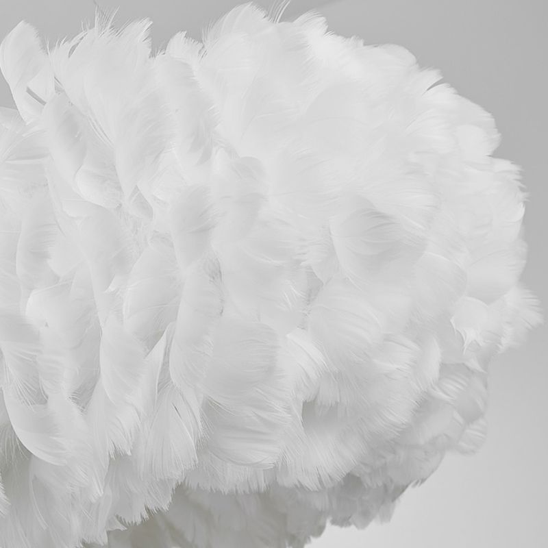 White Doughnut Shape Feather Chandelier Light Modern Style Hanging Pendant Lamp for Bedroom