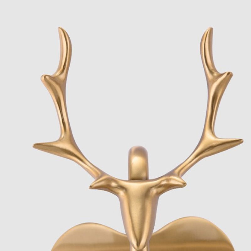 Elegante illuminazione di corna postmoderne con metallo e acrilico per lavaggio per il bagno