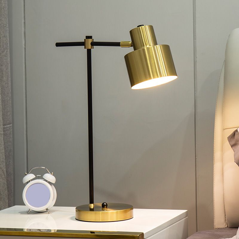 Lámpara de mesa de tambor de simplicidad ultramoderna lámpara de metal de metal para dormitorio