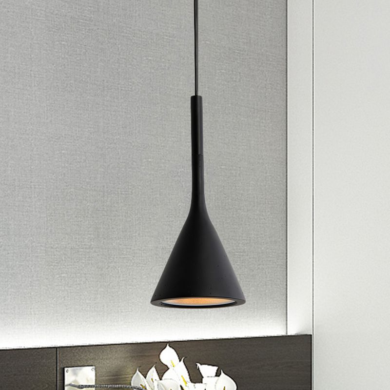 Bar de cuisine en forme d'entonnoir Pendant le pendentif en aluminium 1 ampoule Nordic Style suspendue plafond plafond en rouge / blanc / noir