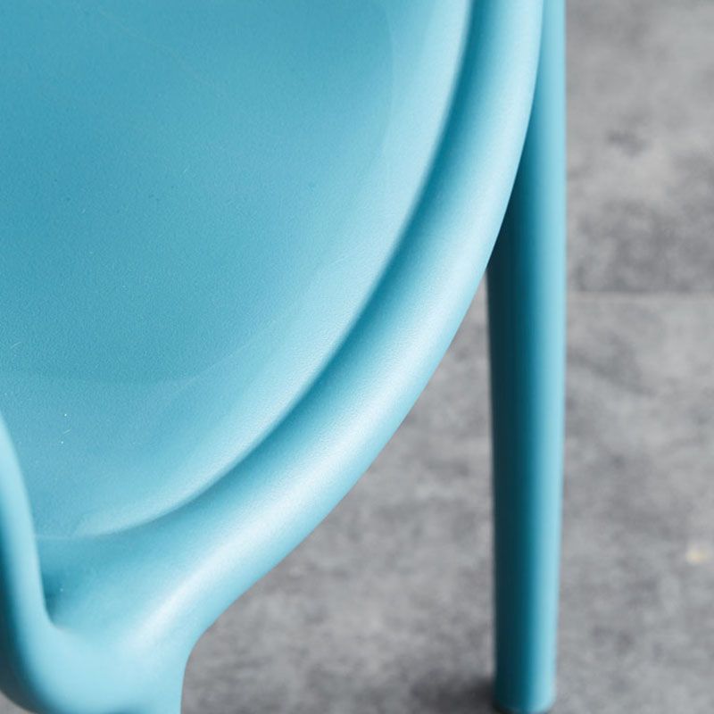 Silla apilable moderna que cena el sillón con las piernas plásticas para la cocina