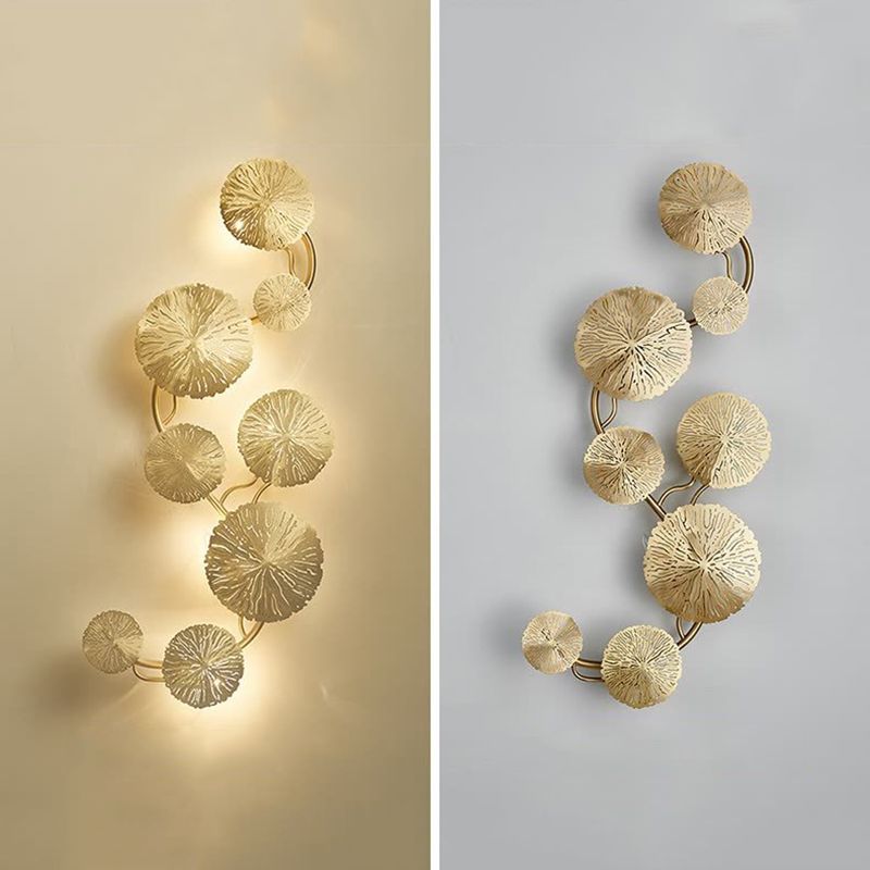 Metal Gold Wall Lamp in Modern Creative Style Stainless-Steel Lotus Shape Wall Sconce for Bedroom