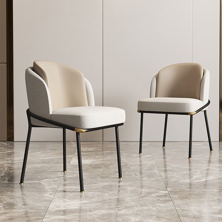 Silla de comedor tapizada con acabado mate de la silla lateral Parsons del dormitorio moderno