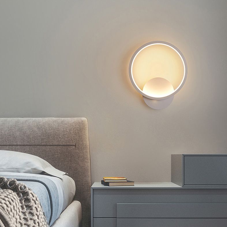 Simple Circle Shade Wall Sconce Light Acrylic Linear Sconce Light Fixture for Bedroom