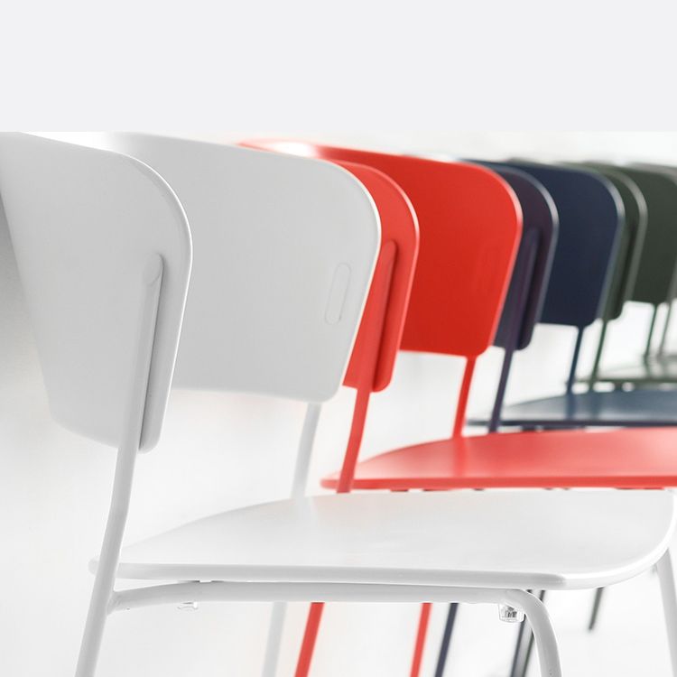 Chaises de salle à manger empilables sans accoudoirs, chaises de salle à manger d'intérieur avec pieds en métal