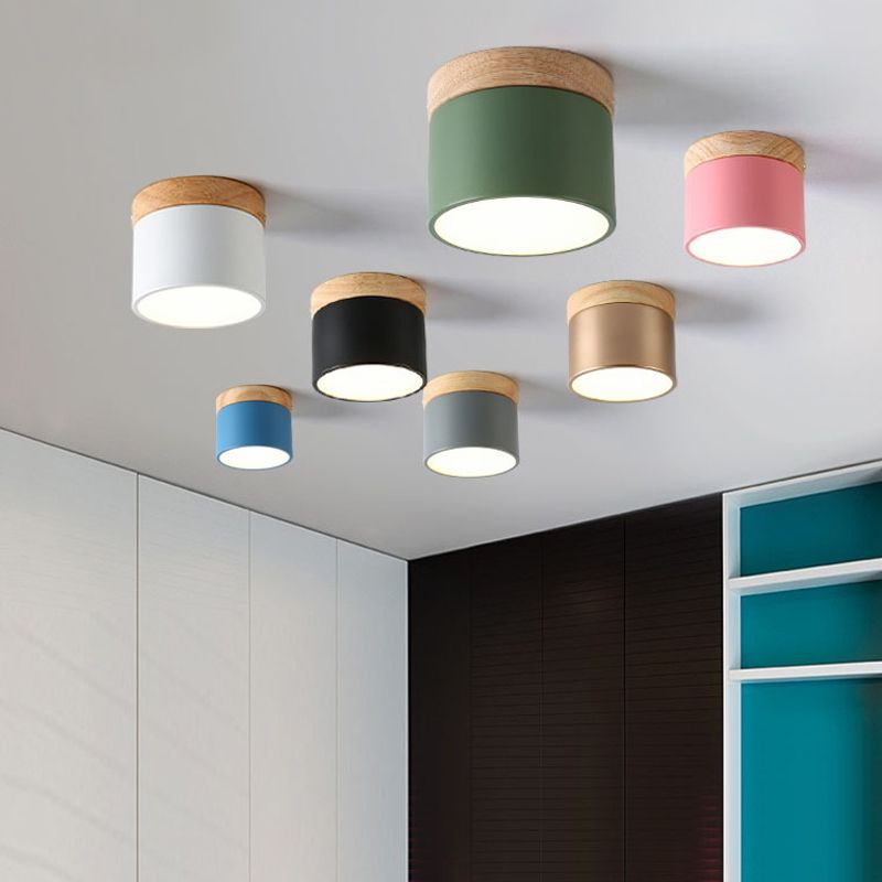 Iluminación de montaje empotrado para dormitorio cilíndrico Accesorio de montaje empotrado LED simplista metálico simplista
