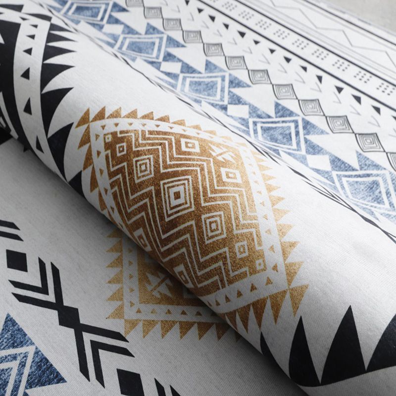 Black Nordic Rug Polyester Abstract Rug Non-Slip Backing Rug for Home Decor